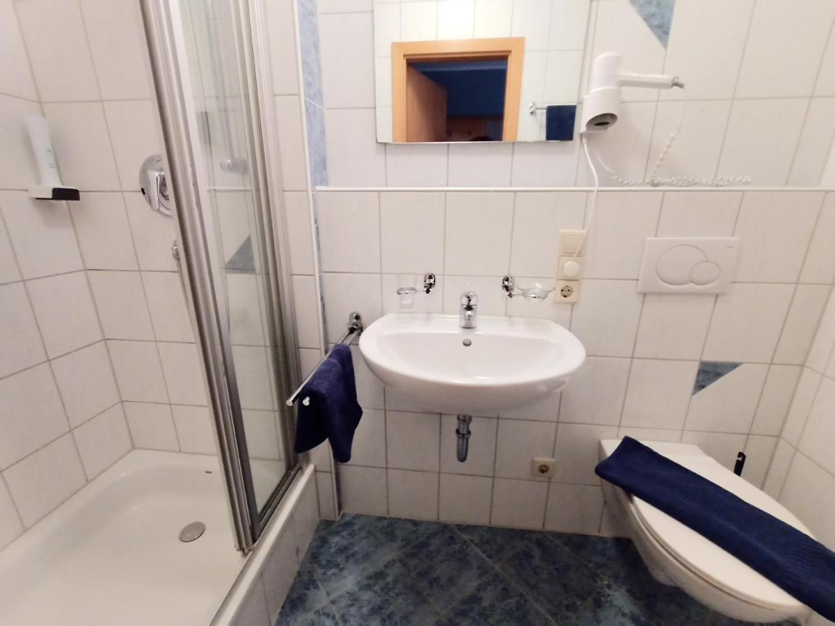 Bodensee Gaestehaus Tettnang Albergo Buitenkant foto
