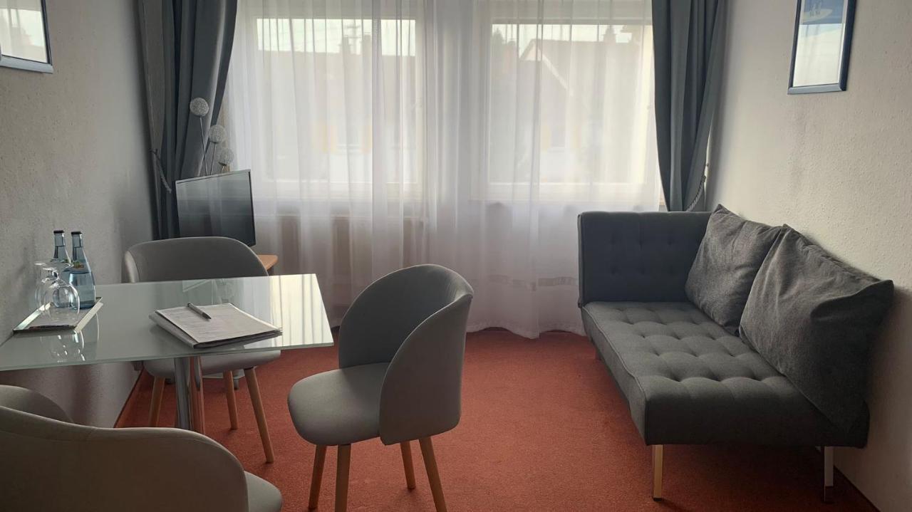 Bodensee Gaestehaus Tettnang Albergo Buitenkant foto