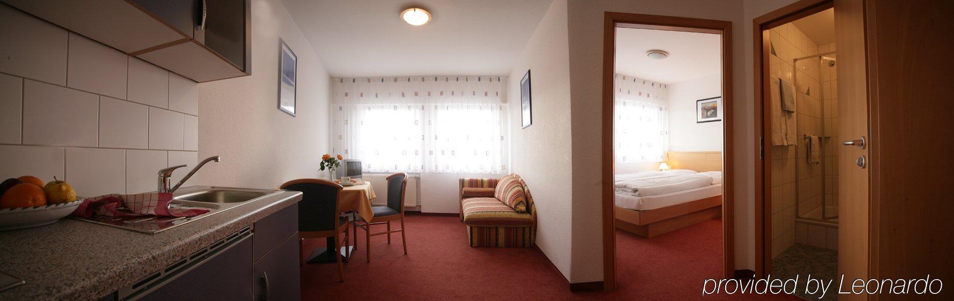 Bodensee Gaestehaus Tettnang Albergo Buitenkant foto